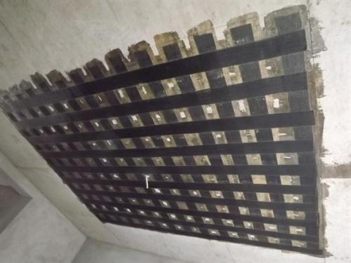 上林楼板加固